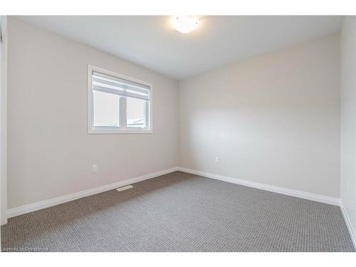 7381 Matteo Drive, Niagara Falls, ON - Indoor Photo Showing Other Room