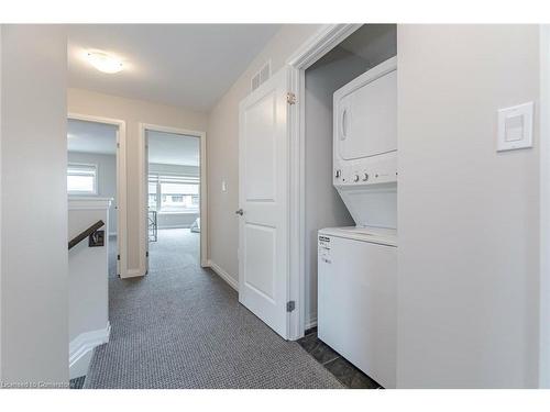 7381 Matteo Drive, Niagara Falls, ON - Indoor Photo Showing Laundry Room