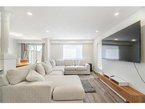 78 Periwinkle Street, Kitchener, ON - Indoor Photo Showing Living Room