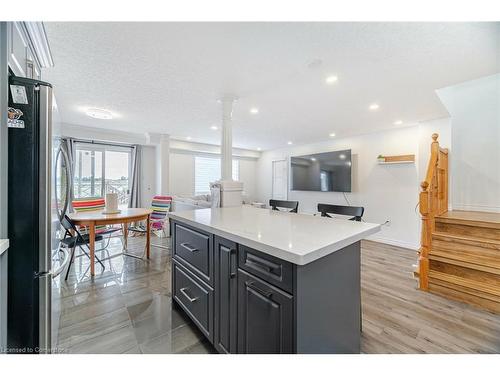 78 Periwinkle Street, Kitchener, ON - Indoor Photo Showing Kitchen With Upgraded Kitchen