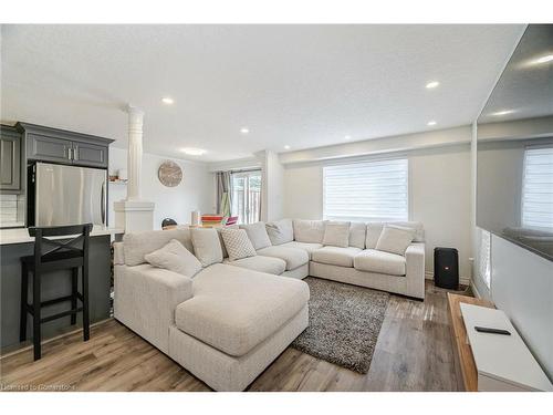 78 Periwinkle Street, Kitchener, ON - Indoor Photo Showing Living Room