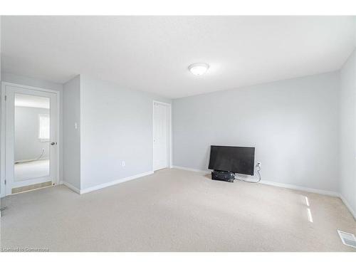 78 Periwinkle Street, Kitchener, ON - Indoor Photo Showing Other Room