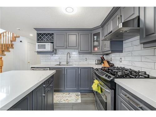 78 Periwinkle Street, Kitchener, ON - Indoor Photo Showing Kitchen With Double Sink With Upgraded Kitchen