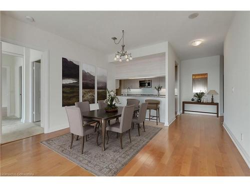 914-1055 Southdown Road, Mississauga, ON - Indoor Photo Showing Dining Room