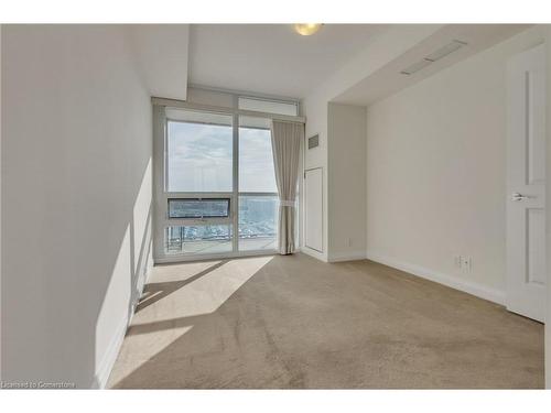 914-1055 Southdown Road, Mississauga, ON - Indoor Photo Showing Other Room