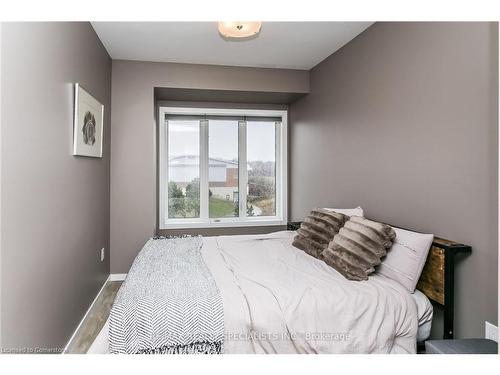 264 Vellwood Common, Oakville, ON - Indoor Photo Showing Bedroom