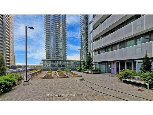 607-4065 Confederation Parkway, Mississauga, ON - Outdoor With Balcony With Facade