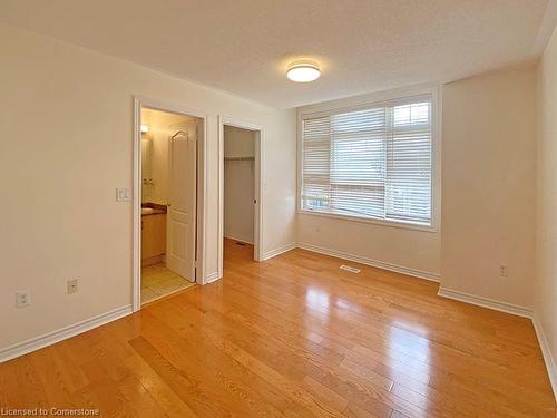 4230 Fuller Crescent, Burlington, ON - Indoor Photo Showing Other Room