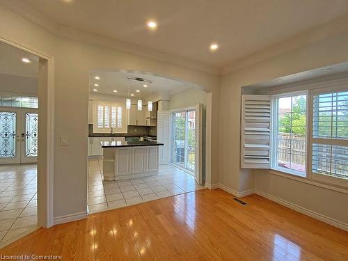 4230 Fuller Crescent, Burlington, ON - Indoor Photo Showing Other Room