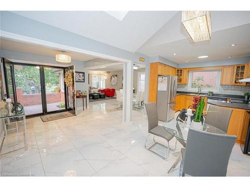 58 Blackthorn Lane, Peel, ON - Indoor Photo Showing Dining Room