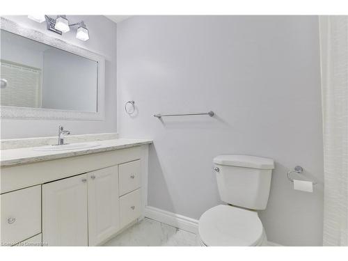 736 Consort Crescent, Mississauga, ON - Indoor Photo Showing Bathroom