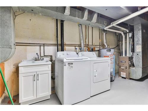 736 Consort Crescent, Mississauga, ON - Indoor Photo Showing Laundry Room