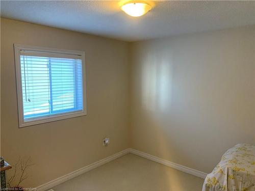 79 Oakes Crescent, Guelph, ON - Indoor Photo Showing Other Room