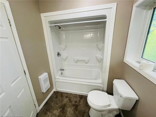 2-219 Hill Road, Mindemoya, ON - Indoor Photo Showing Bathroom