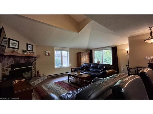 9 Trafalgar Road, Collingwood, ON - Indoor Photo Showing Living Room With Fireplace