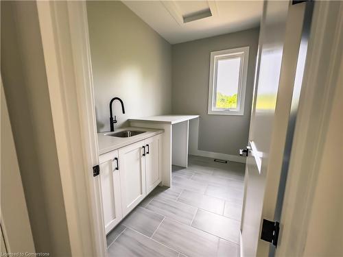 6264 Line 5 N, Oro-Medonte, ON - Indoor Photo Showing Kitchen