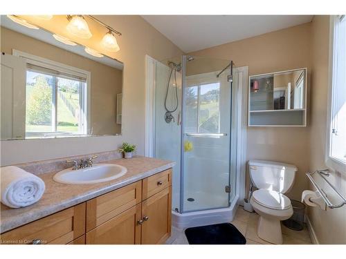 533 Langlaw Drive, Cambridge, ON - Indoor Photo Showing Bathroom