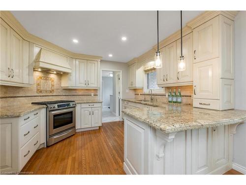 12596 22Side Road, Halton, ON - Indoor Photo Showing Kitchen With Upgraded Kitchen