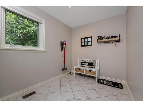 12596 22Side Road, Halton, ON - Indoor Photo Showing Other Room