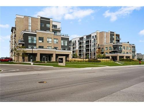 220-5055 Greenlane Road, Beamsville, ON - Outdoor With Balcony With Facade