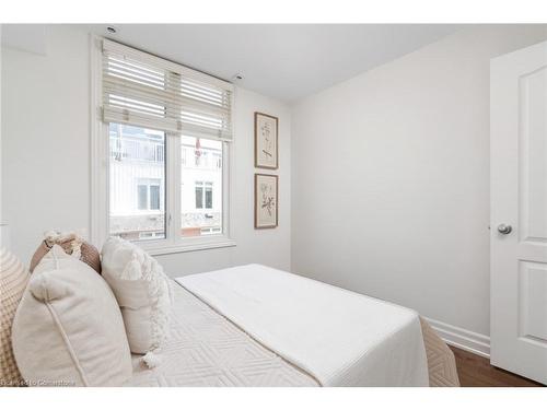 2002-12 Sudbury Street, Toronto, ON - Indoor Photo Showing Bedroom