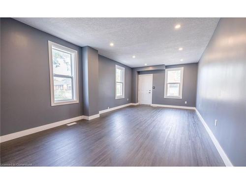 139 Superior Street, Brantford, ON - Indoor Photo Showing Other Room