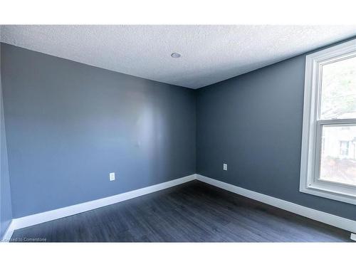 139 Superior Street, Brantford, ON - Indoor Photo Showing Other Room