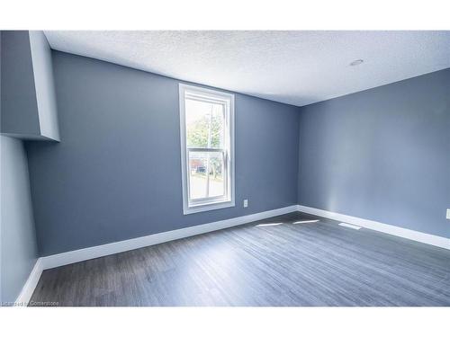 139 Superior Street, Brantford, ON - Indoor Photo Showing Other Room