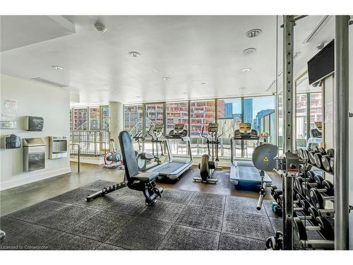 730-461 Adelaide Street W, Toronto, ON - Indoor Photo Showing Gym Room