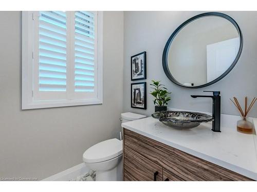 71 Hopewell Crossing Drive, Breslau, ON - Indoor Photo Showing Bathroom