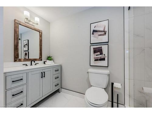 71 Hopewell Crossing Drive, Breslau, ON - Indoor Photo Showing Bathroom