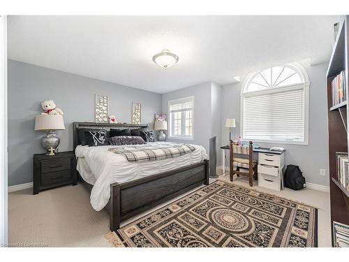 72 Broadoaks Drive, Cambridge, ON - Indoor Photo Showing Bedroom