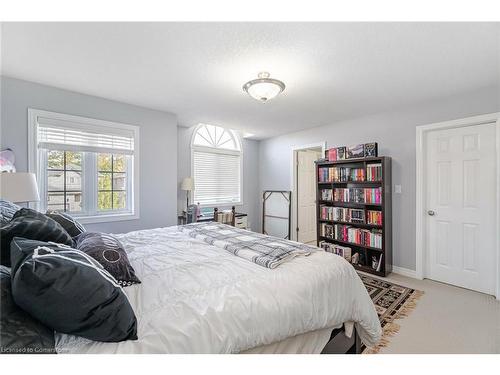 72 Broadoaks Drive, Cambridge, ON - Indoor Photo Showing Bedroom