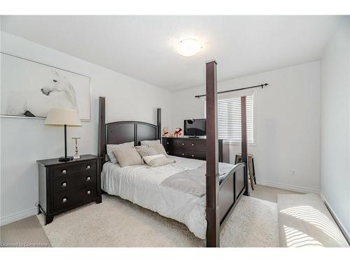 72 Broadoaks Drive, Cambridge, ON - Indoor Photo Showing Bedroom