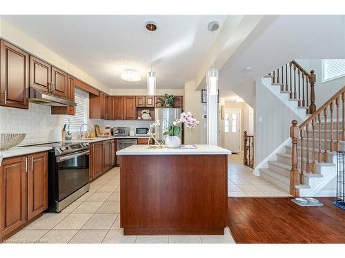 72 Broadoaks Drive, Cambridge, ON - Indoor Photo Showing Kitchen