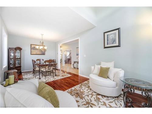 4 Listcreek Road, Brampton, ON - Indoor Photo Showing Living Room