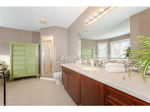 4 Listcreek Road, Brampton, ON - Indoor Photo Showing Bathroom