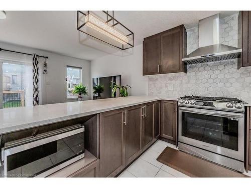 15 Pony Way, Kitchener, ON - Indoor Photo Showing Kitchen With Stainless Steel Kitchen