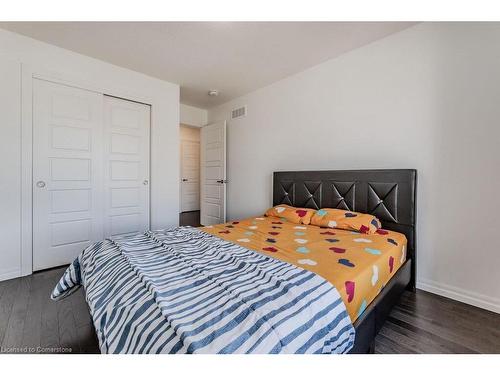 15 Pony Way, Kitchener, ON - Indoor Photo Showing Bedroom