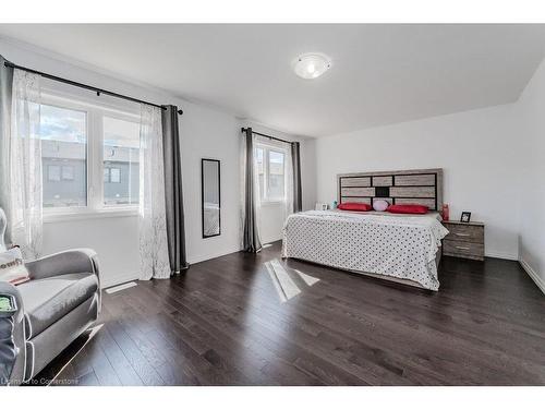 15 Pony Way, Kitchener, ON - Indoor Photo Showing Bedroom