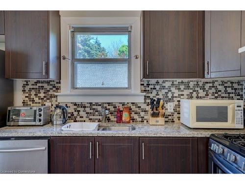 14994 Niagara River Parkway, Niagara Falls, ON - Indoor Photo Showing Kitchen With Double Sink