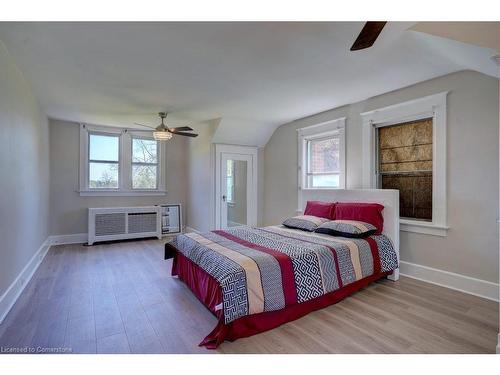 14994 Niagara River Parkway, Niagara Falls, ON - Indoor Photo Showing Bedroom