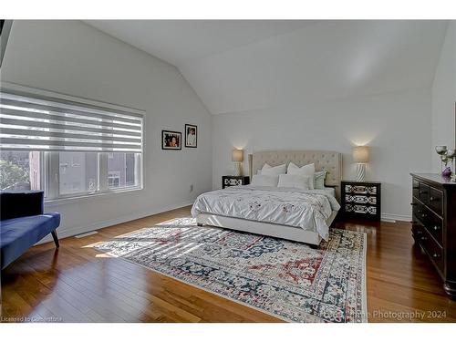 5474 Bestview Way, Mississauga, ON - Indoor Photo Showing Bedroom