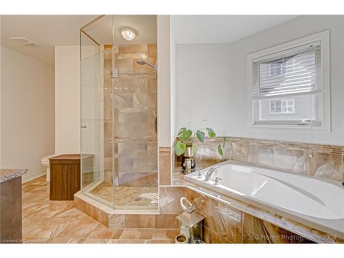 5474 Bestview Way, Mississauga, ON - Indoor Photo Showing Bathroom