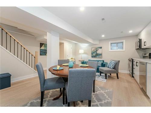 3381 Tallmast Crescent, Mississauga, ON - Indoor Photo Showing Dining Room