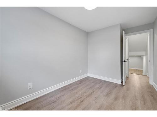 8059 Aintree Drive, Niagara Falls, ON - Indoor Photo Showing Other Room