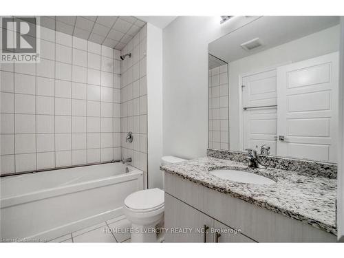 13 Hartfield Street, Ingersoll, ON - Indoor Photo Showing Bathroom