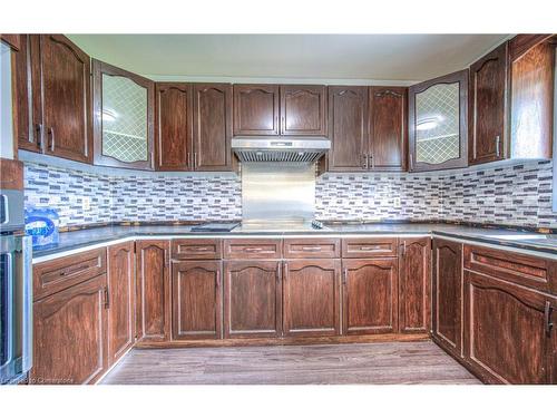 119 Wendy Court, Cambridge, ON - Indoor Photo Showing Kitchen