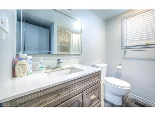 119 Wendy Court, Cambridge, ON - Indoor Photo Showing Bathroom