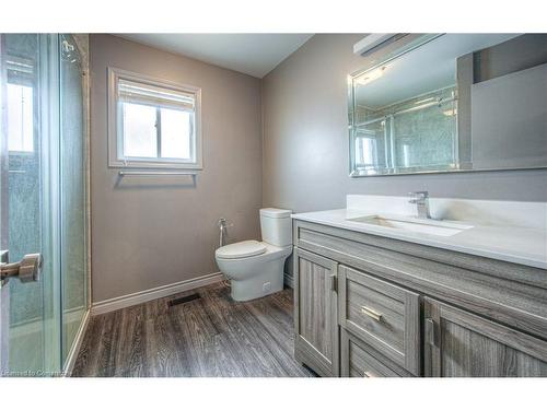 119 Wendy Court, Cambridge, ON - Indoor Photo Showing Bathroom